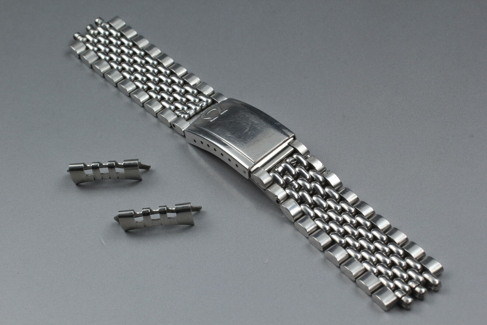 Vintage Exc+5 Omega 1502 18mm End Link 17 Beads of Rice Bracelet Stainless Steel
