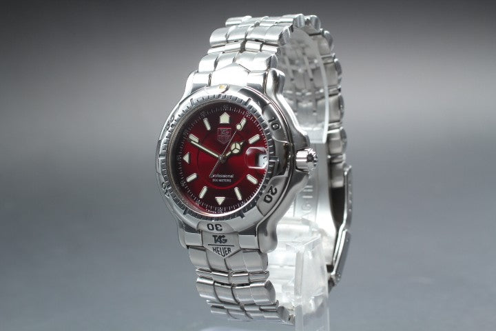 Rare TAG HEUER 6000 WH1118 Red Dial Quartz Men's Watch 37mm JAPAN