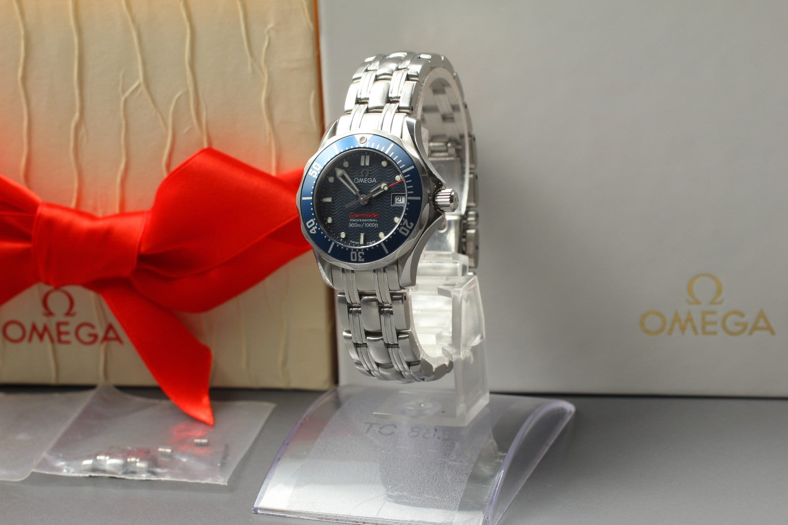 New Batt[N MINT]Box OMEGA Seamaster Professional 2224.8 Cal.1424 Ladies Quartz