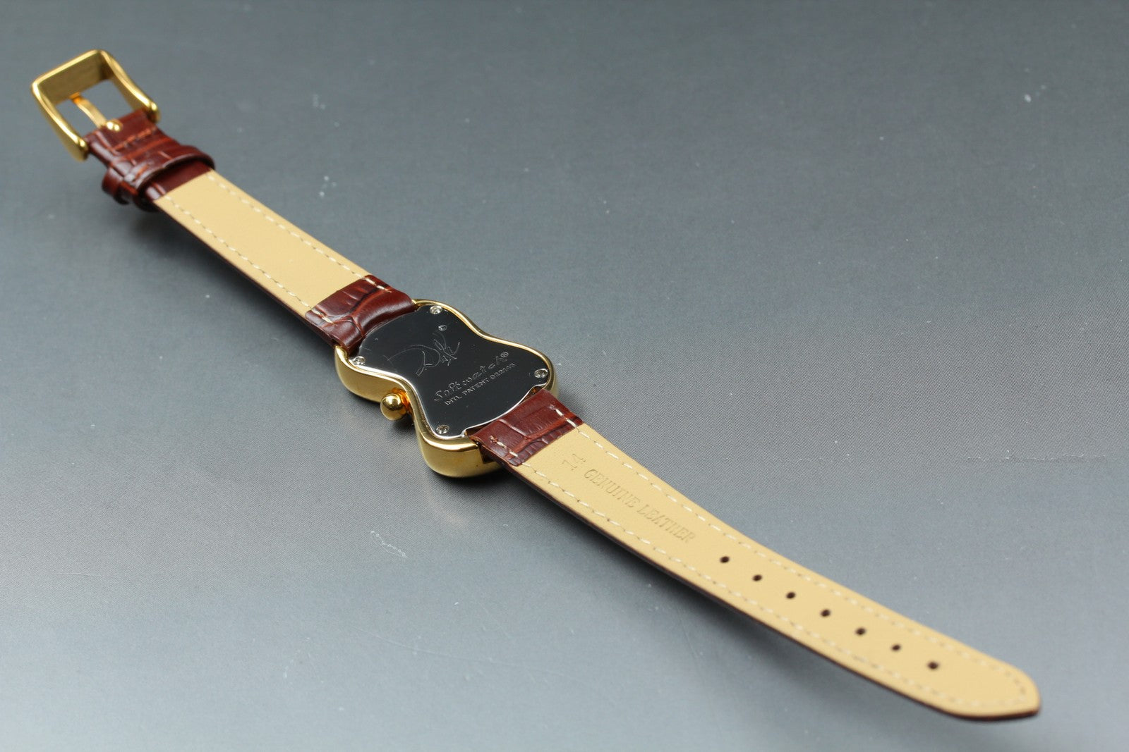 Salvador Dali softwatch 022146 Gold Brown 26mm Unisex Quartz Watch JAPAN [Box]