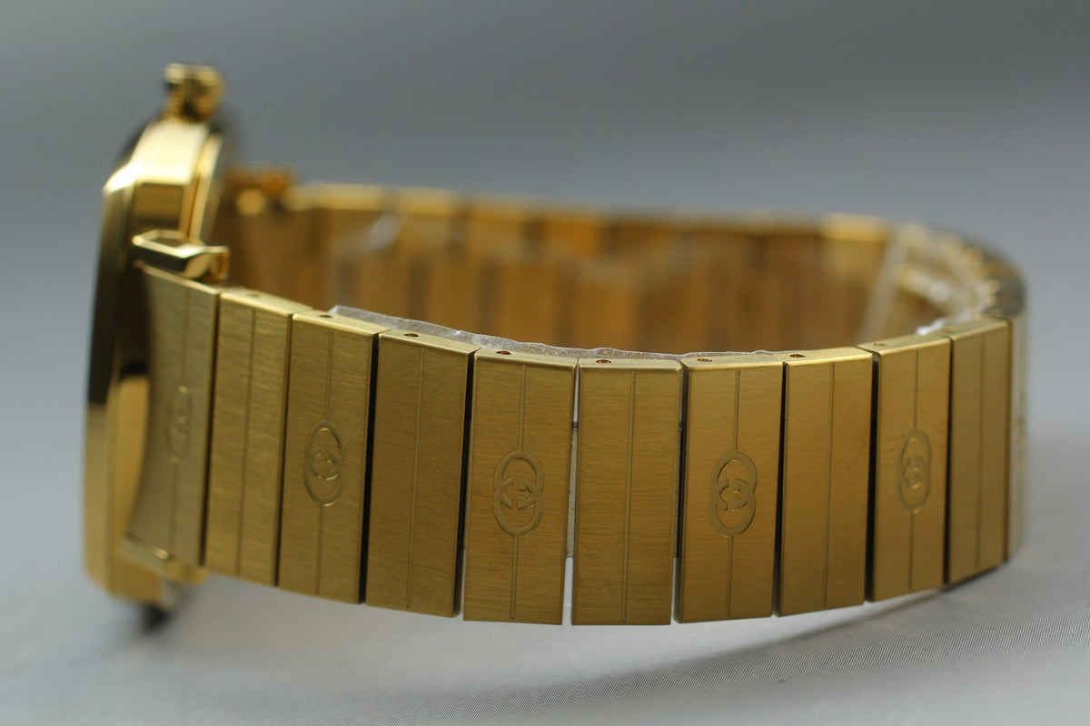 [MINT Box] GUCCI Grip 157.4 Gold 35mm GG Man's Quartz Watch From JAPAN