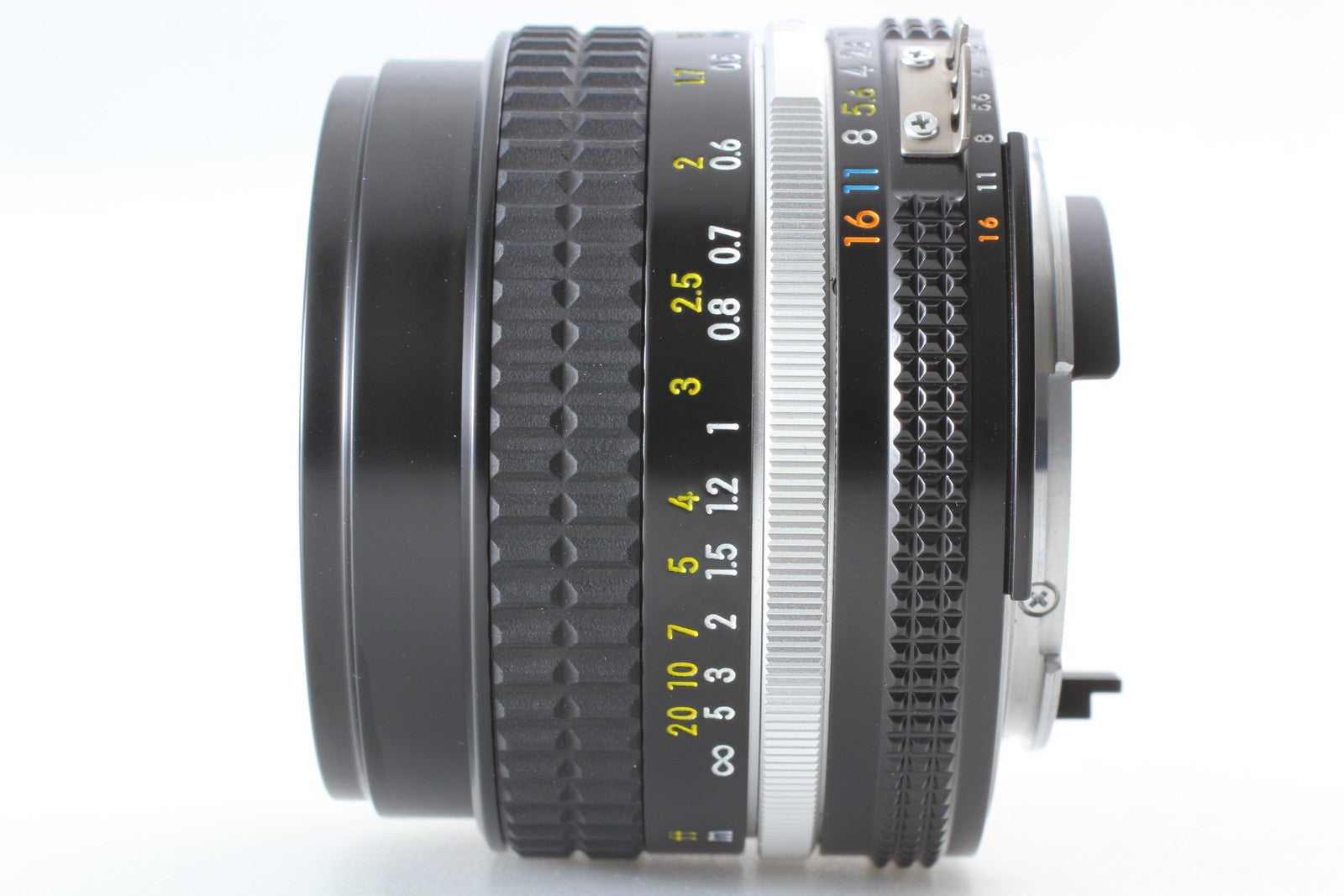 [Top MINT] SIC S/N 558xxxx Nikon Nikkor Ai-s Ais 50mm f1.4 MF Lens for F JAPAN