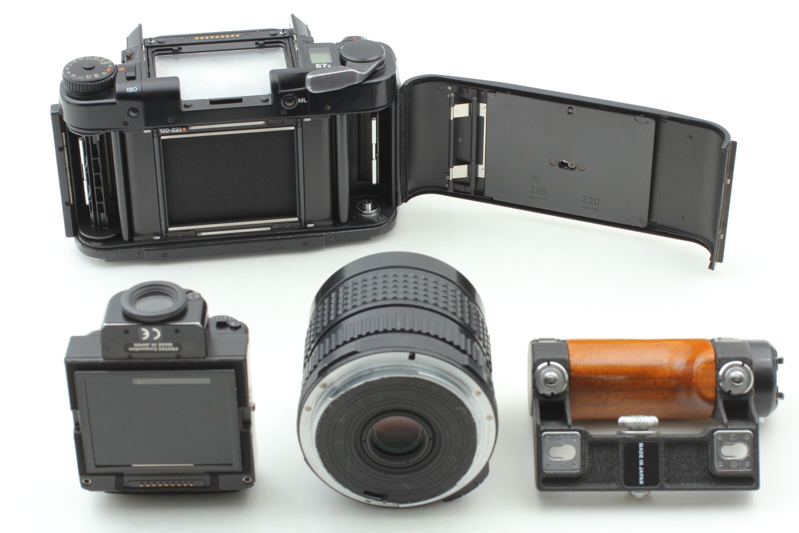 [Exc+5 w/Strap Grip] Pentax 67II Film Camera + 75mm f4.5 Lens AE From JAPAN