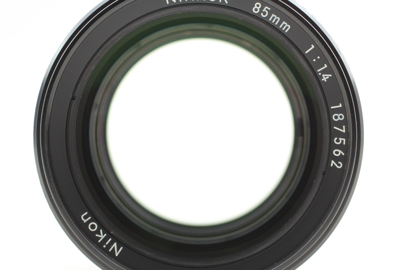 Pro Cleaned [MINT] SIC SN187xxx Nikon Ai-s Ais Nikkor 85mm f1.4 Lens JAPAN