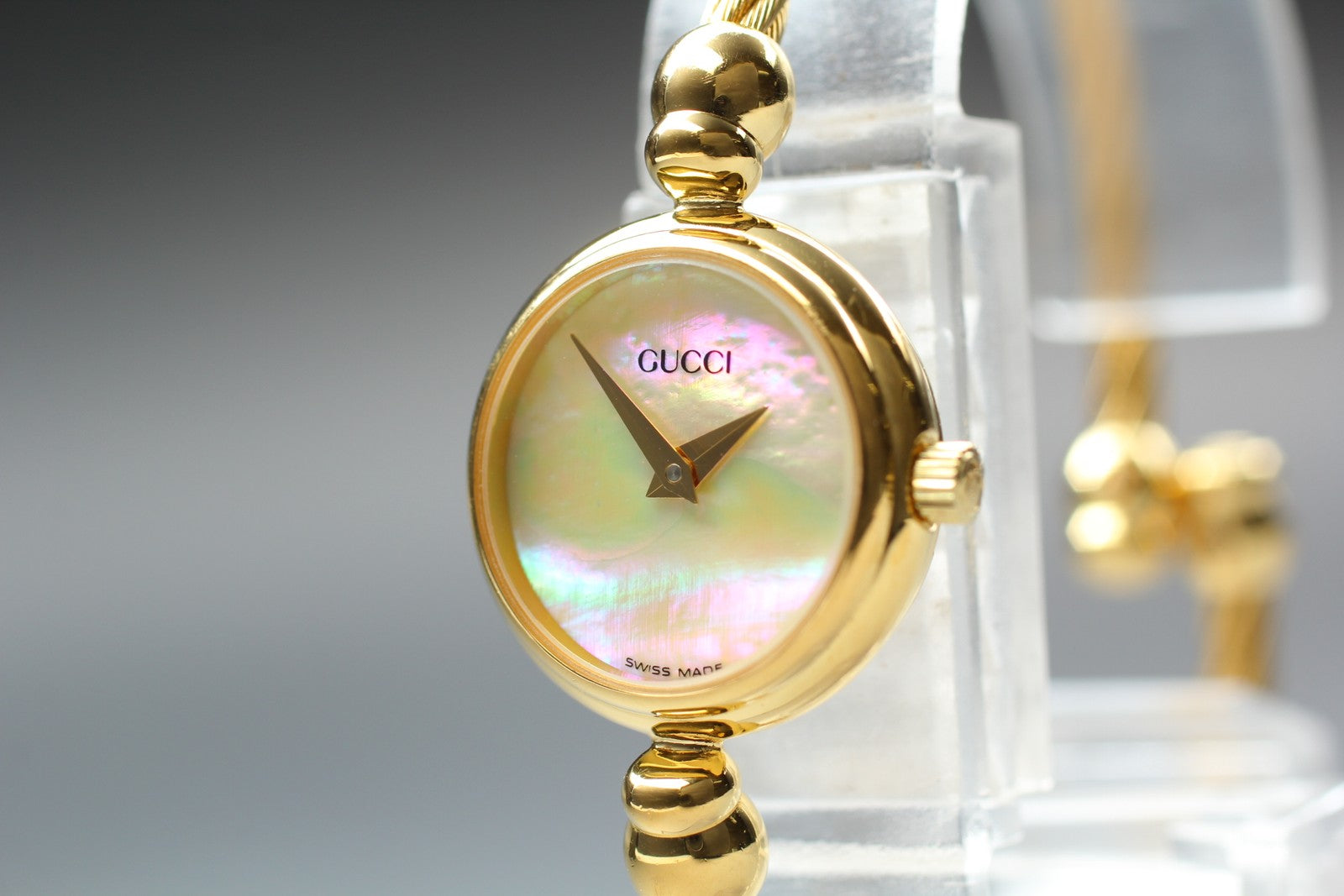 Vintage Gucci 2700.2.L Shell Dial Gold Bangle 19mm Women's Quartz Watch [ Box ]