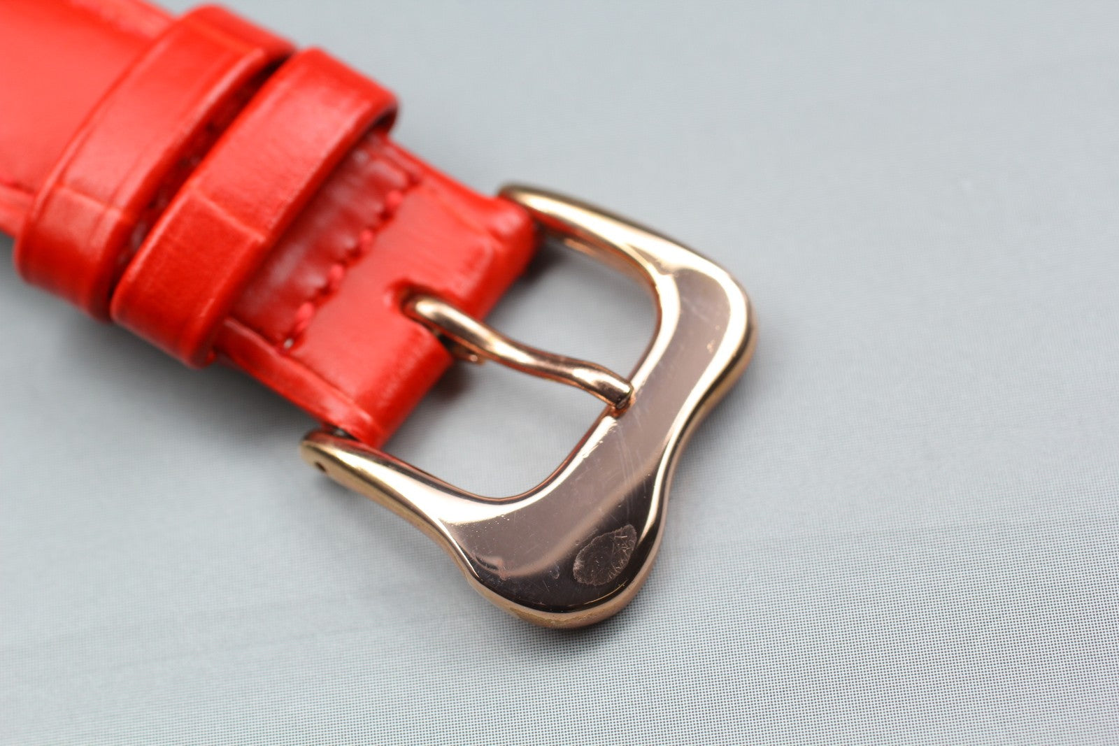 Salvador Dali softwatch 022146 Gold Red 26mm Exaequo Unisex Quartz Watch