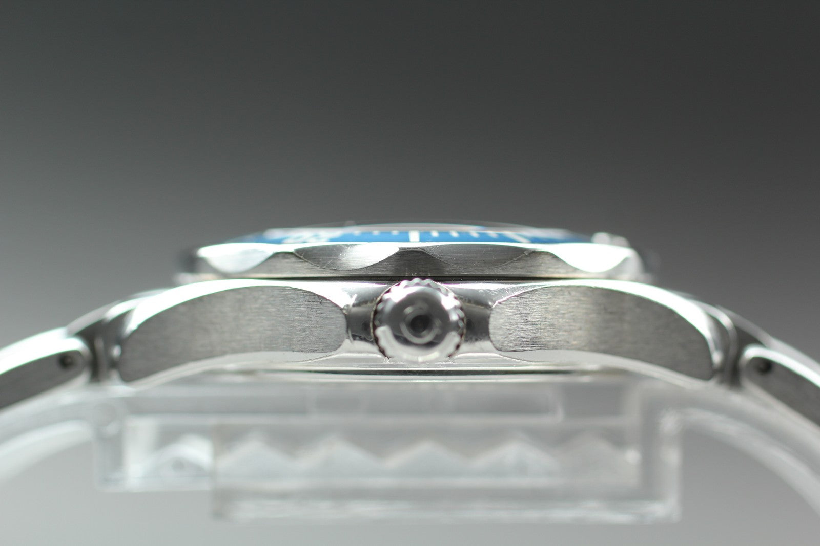New Batt[Exc+5]Box OMEGA Seamaster 300M 2583.8 Quartz Blue Women Watch 28mm JP