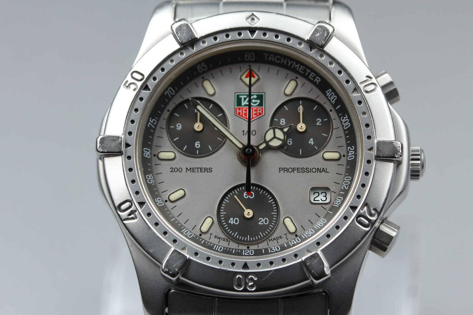 Vintage TAG HEUER Professional CE1111 Quartz Gray Men's Watch 40mm JAPAN Box