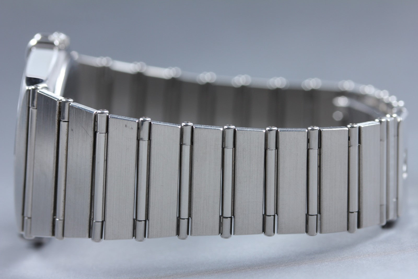 [Exc+5] OMEGA Constellation 396.1070.1 / 396.1080.1 Cal.1438 Quartz Unisex Watch