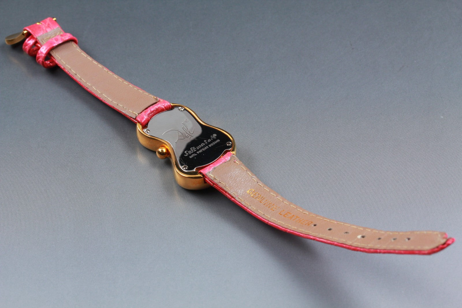 [Exc+5] Salvador Dali softwatch 022146 Gold Pink 26mm Women's Quartz Watch JAPAN