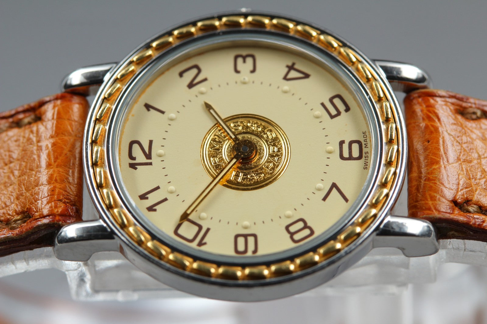 Vintage HERMES Sellier SE4.220 Gold Brown "Z" 24mm Woman's Quartz Watch