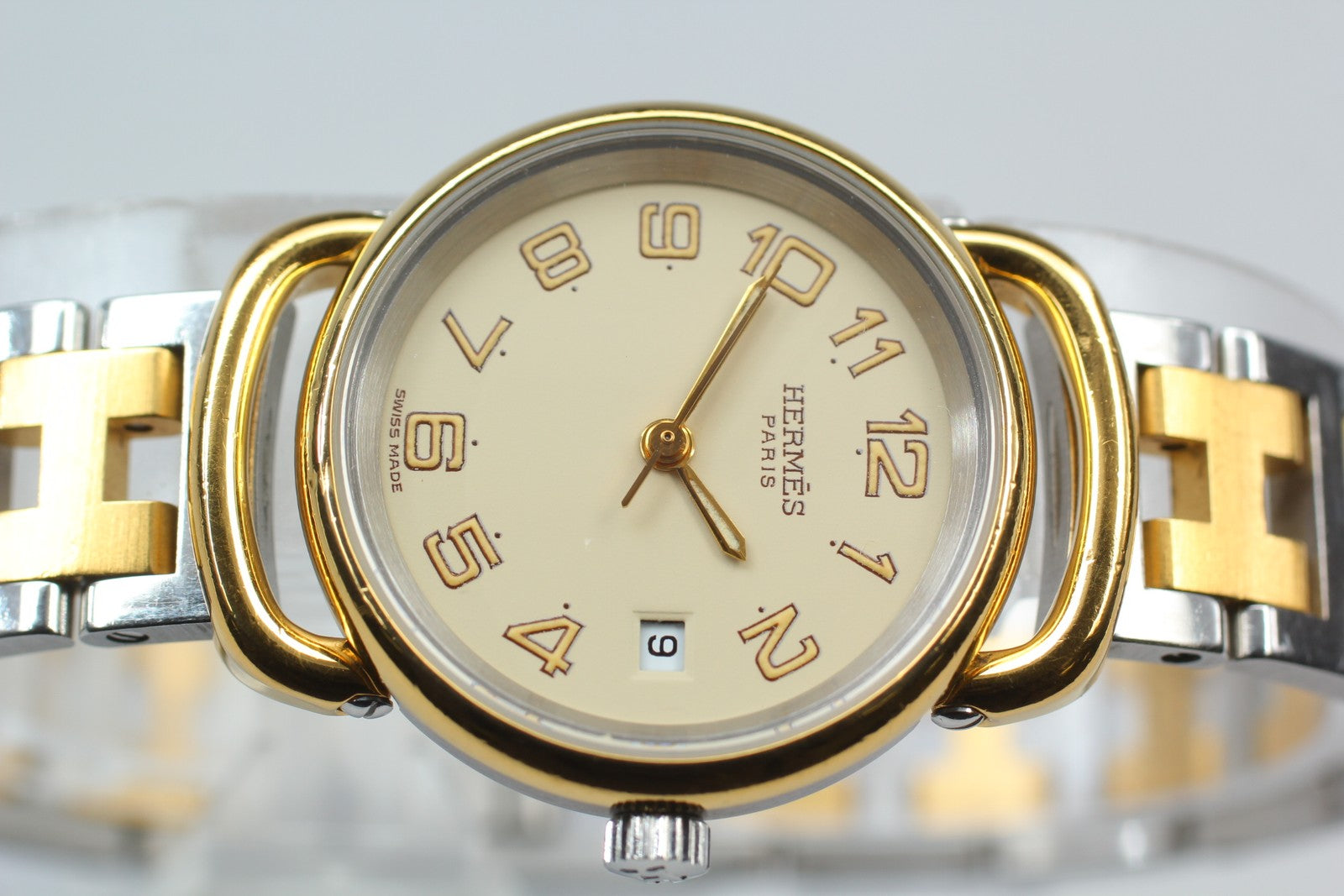 Vintage [Exc+5] Hermes Pullman Gold Ivory Dial 24mm Date Woman's Quartz Watch