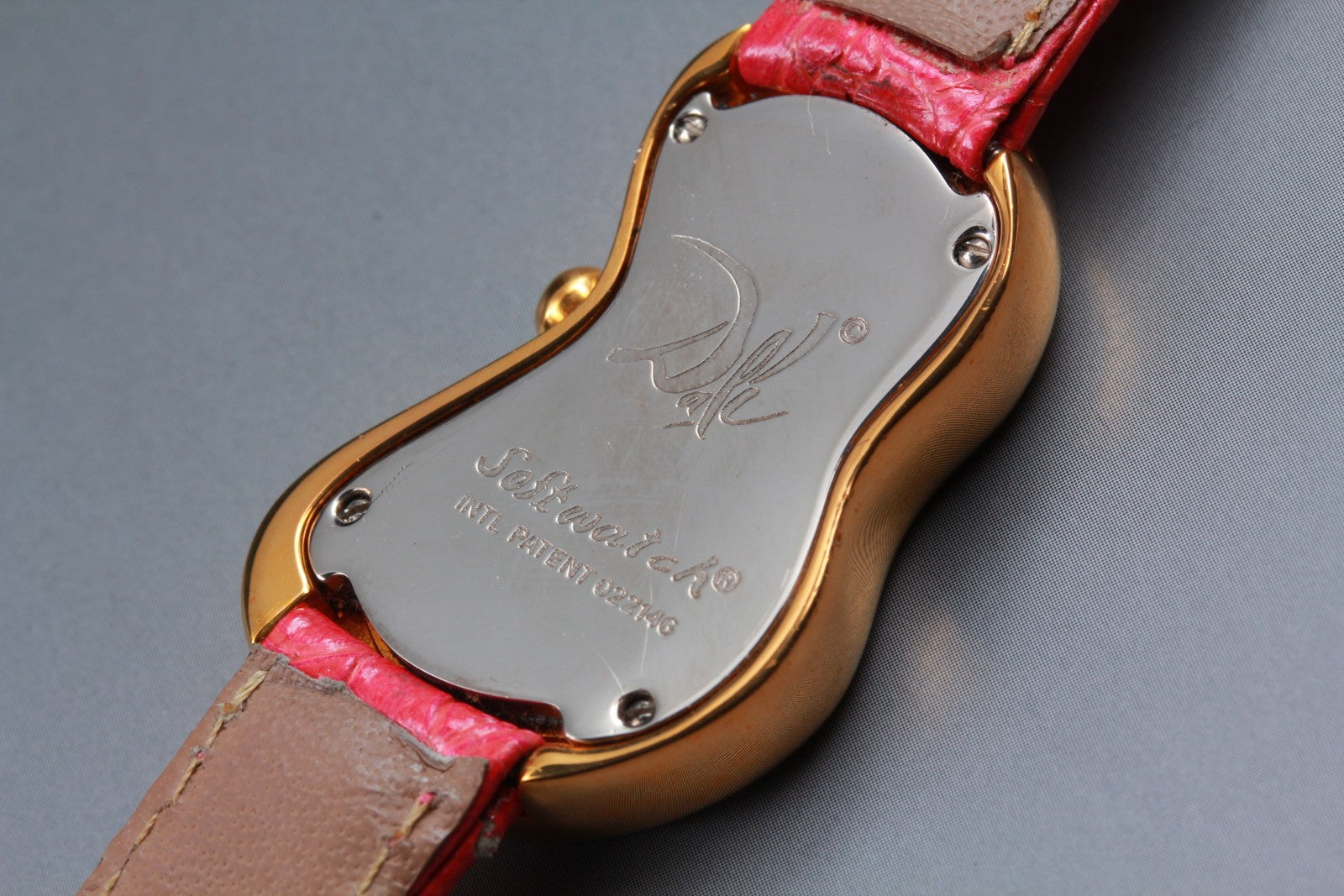 [Exc+5] Salvador Dali softwatch 022146 Gold Pink 26mm Women's Quartz Watch JAPAN
