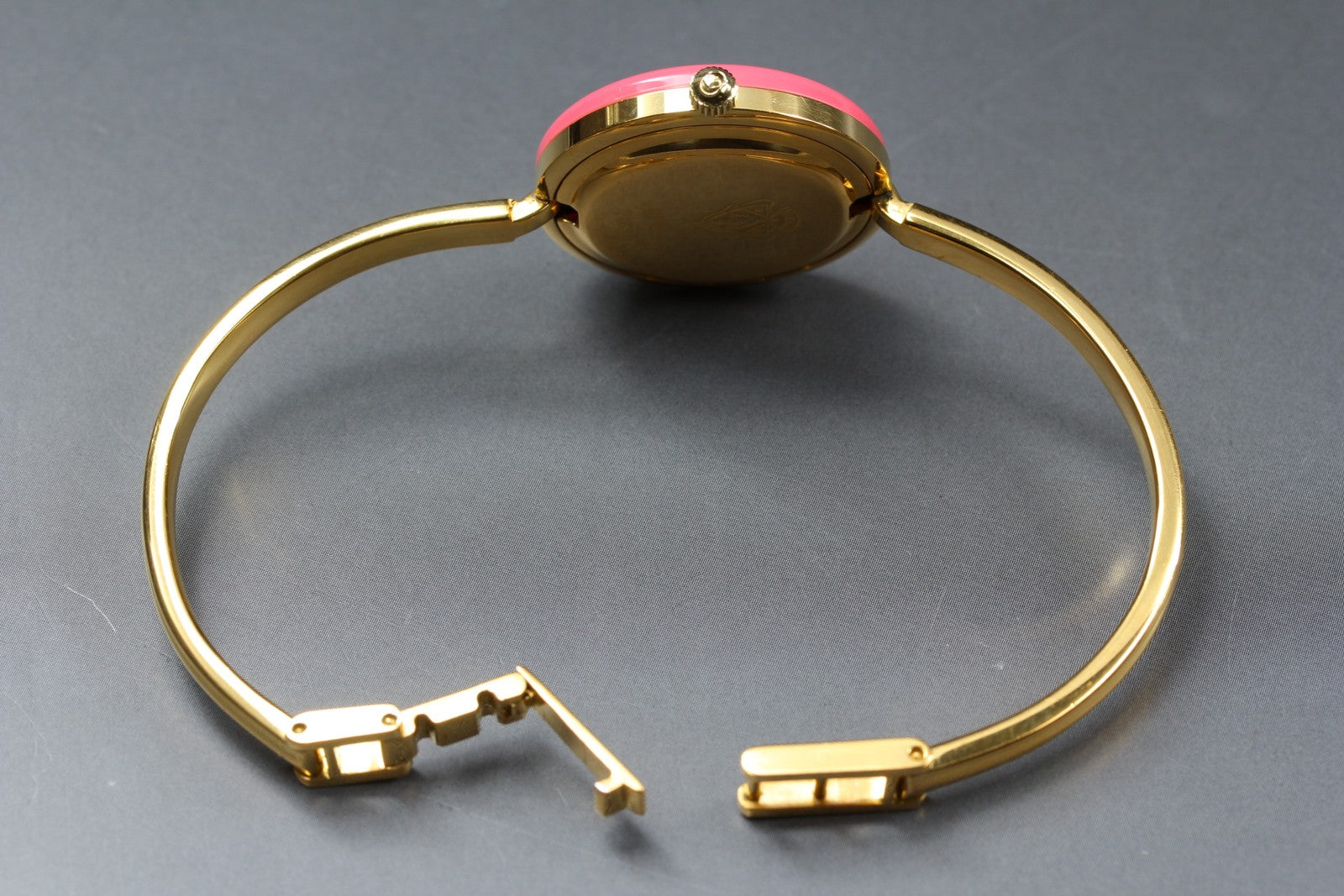 Vintage Gucci Change Bezel 11/12.2 Pink Bezel Gold Women's Quartz Watch