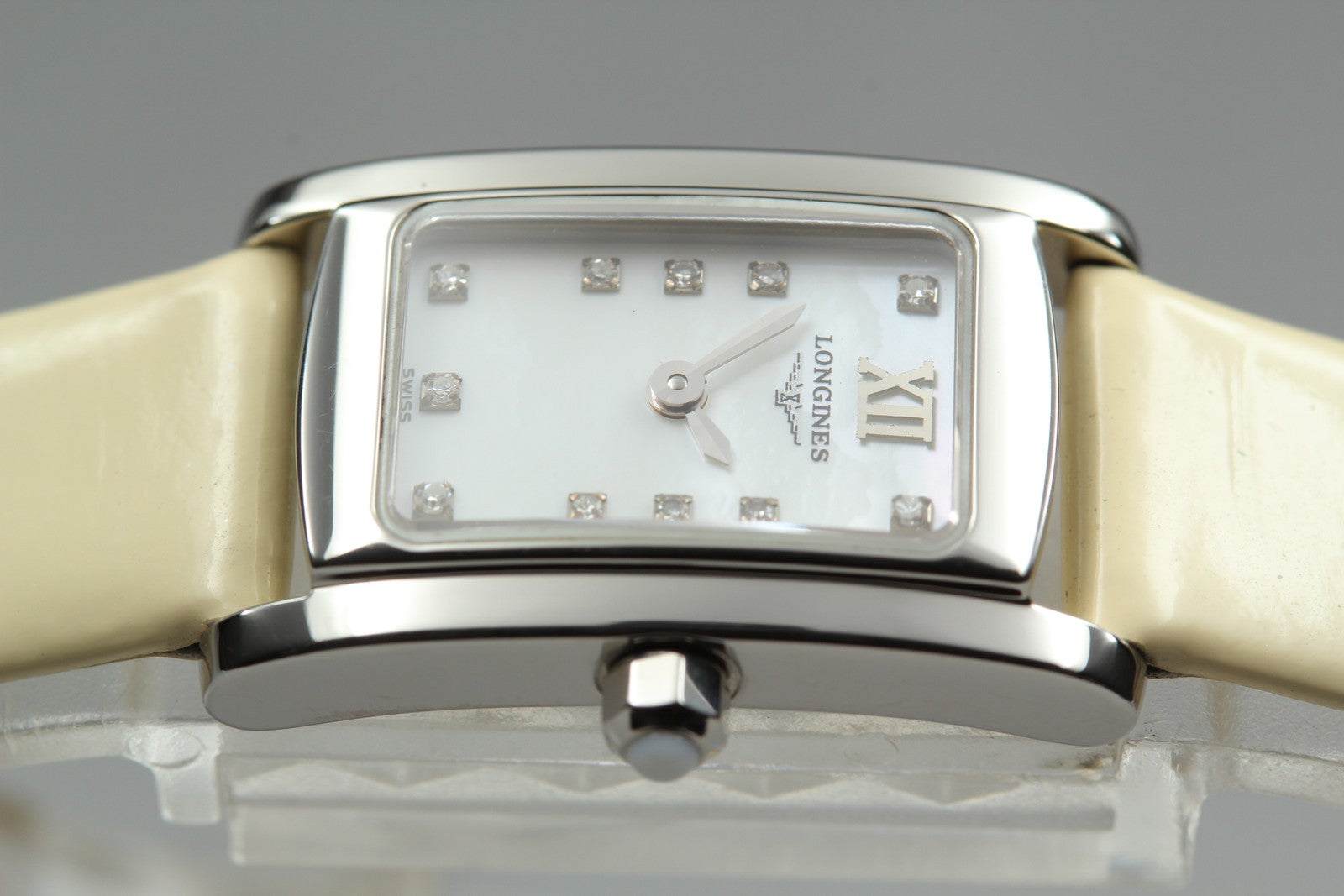 [Exc+5]  Longines L5.158.4 Dolce Vita White Silver Women's Quartz Watch JAPAN