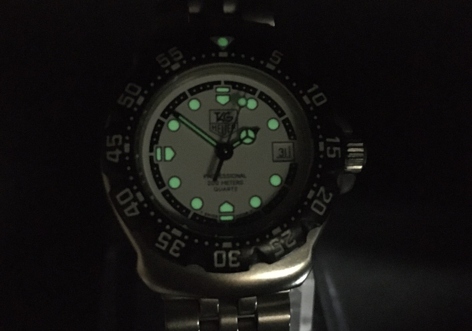 Vintage TAG Heuer Formula 1 WA1418 White Quartz Women's Watch 28mm From JAPAN