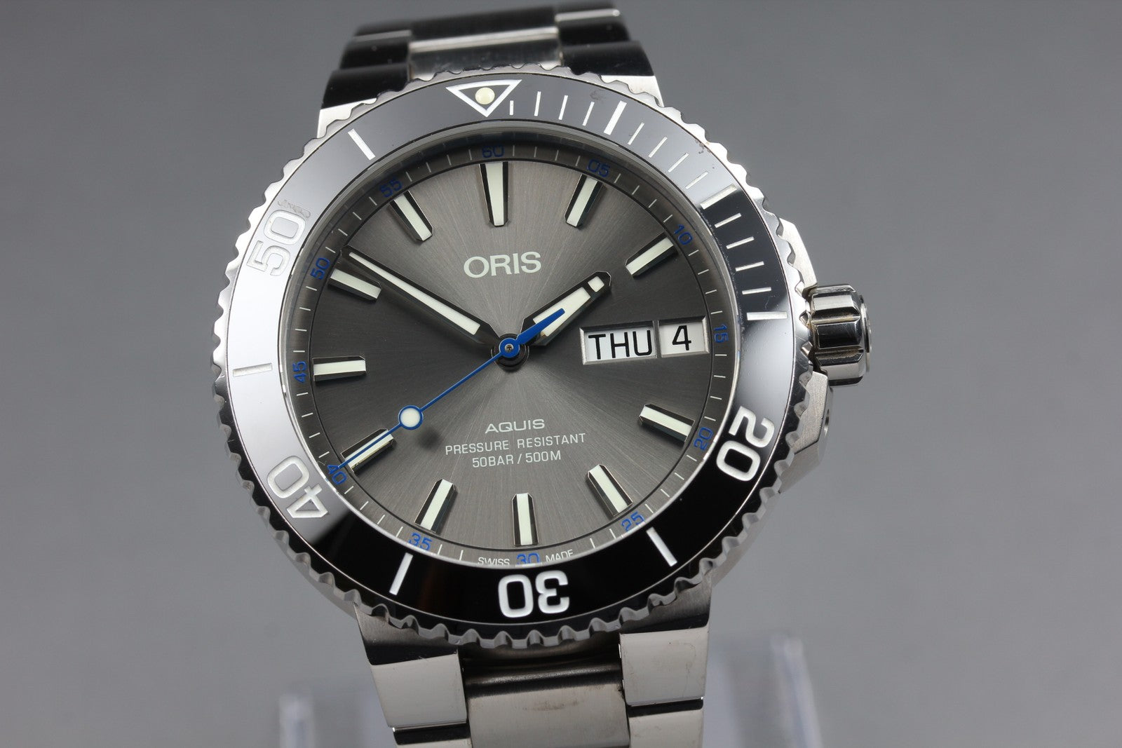 ORIS Aquis 7733 Black Dial Automatic Day/Date Men's Watch 45mm JAPAN