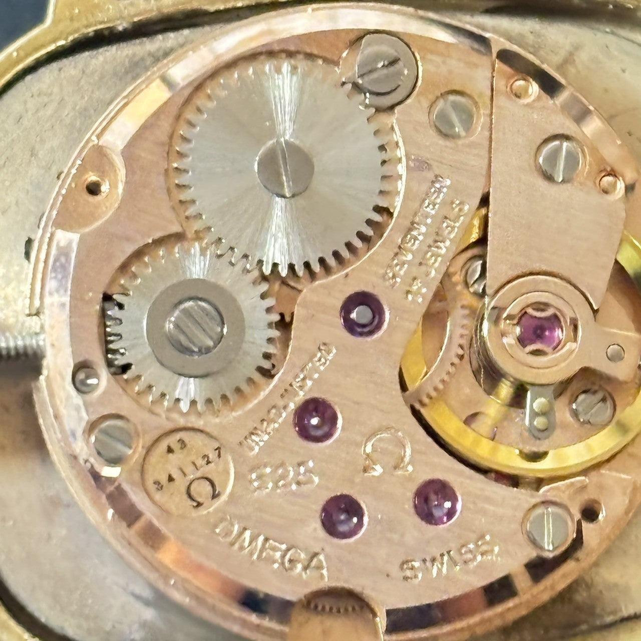 Vintage Exc+5 Box OMEGA De Ville Cal.625 511.0413 24mm Gold Manual Women's Watch