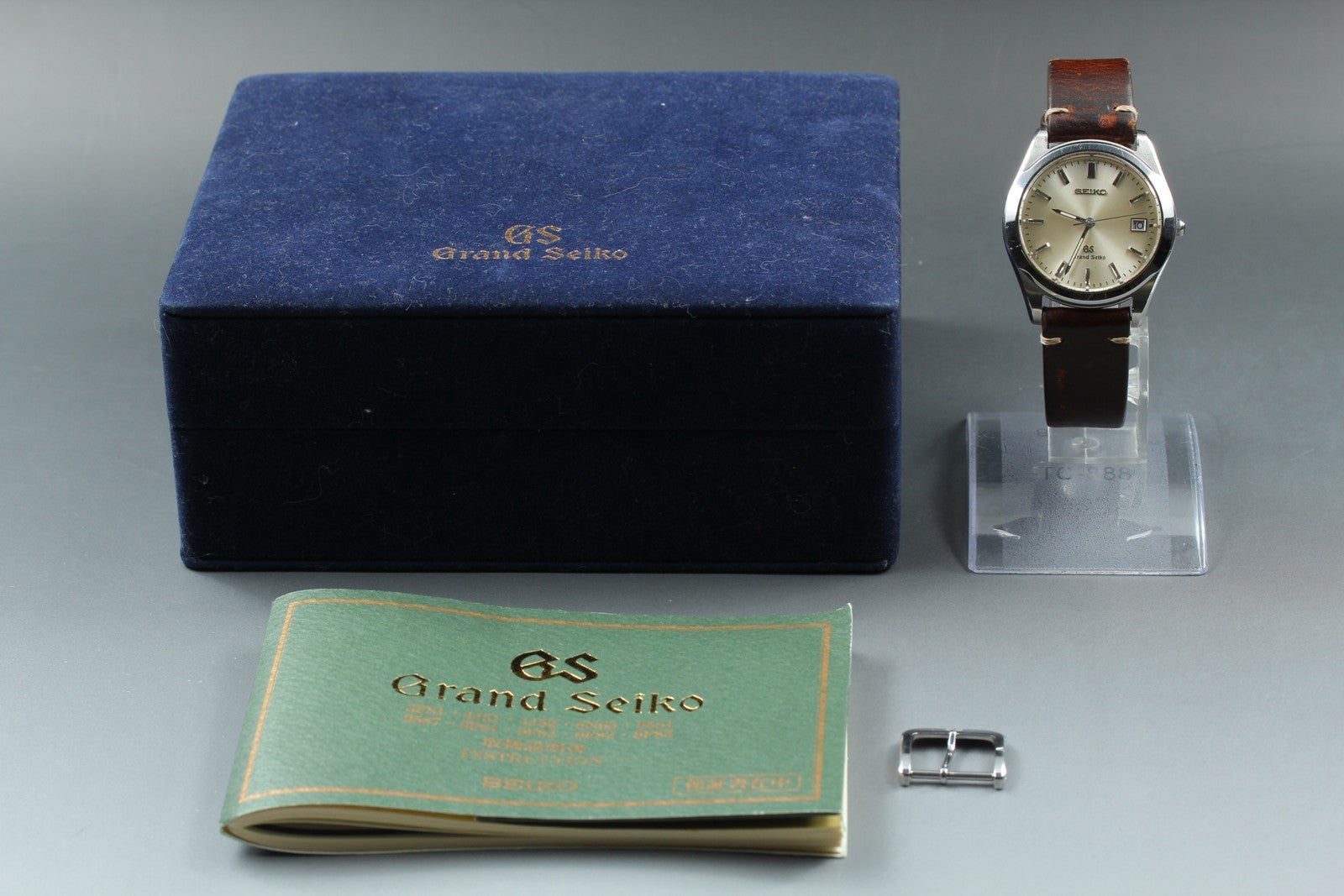 New Batt Vintage SEIKO Grand Seiko 8N65-8000 Quartz Men's Watch 35mm From JAPAN