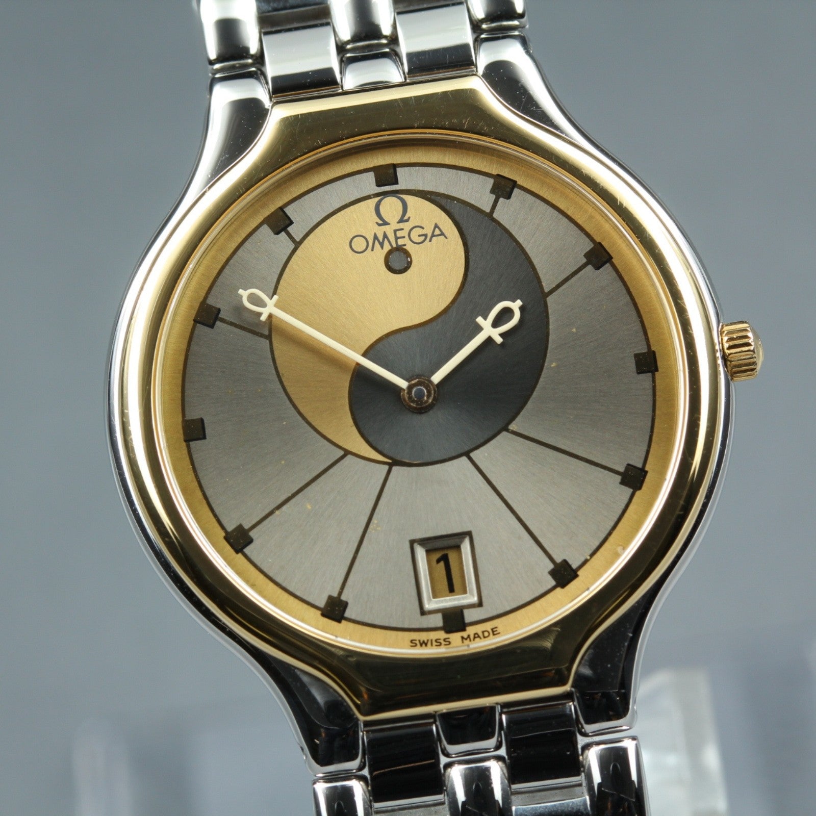 New Batt Vintage OMEGA De Ville symbol Cal.1436 Quartz Women's Watch 31mm JAPAN