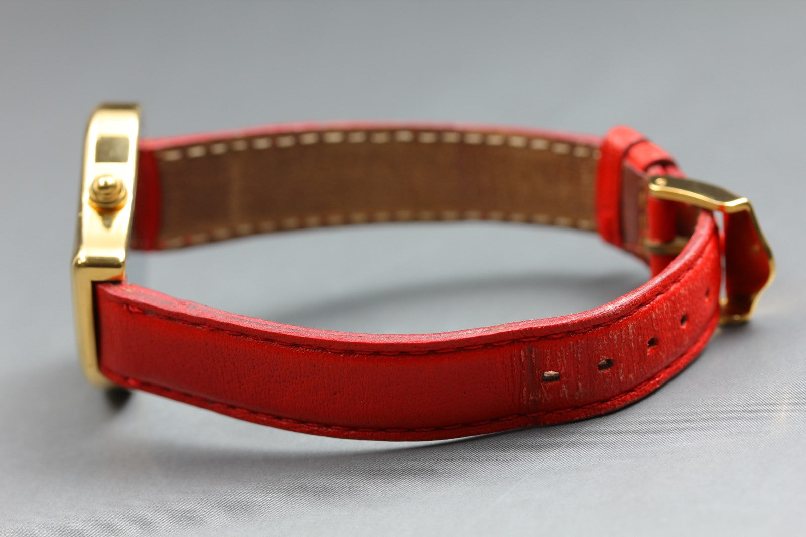 Vintage Yves Saint Laurent Heart Gold Red Leather 30mm Women's Watch Quartz