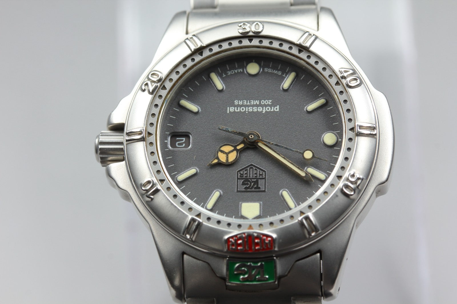 TAG Heuer Professional 999.213K Quartz Gray Dial Men's Watch 34mm JAPAN