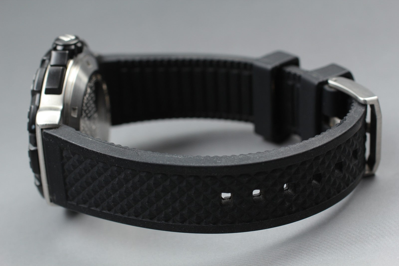 Used* TAG Heuer Formula 1 CAH1112 Red Chronograph Quartz Men's Watch 42mm JAPAN