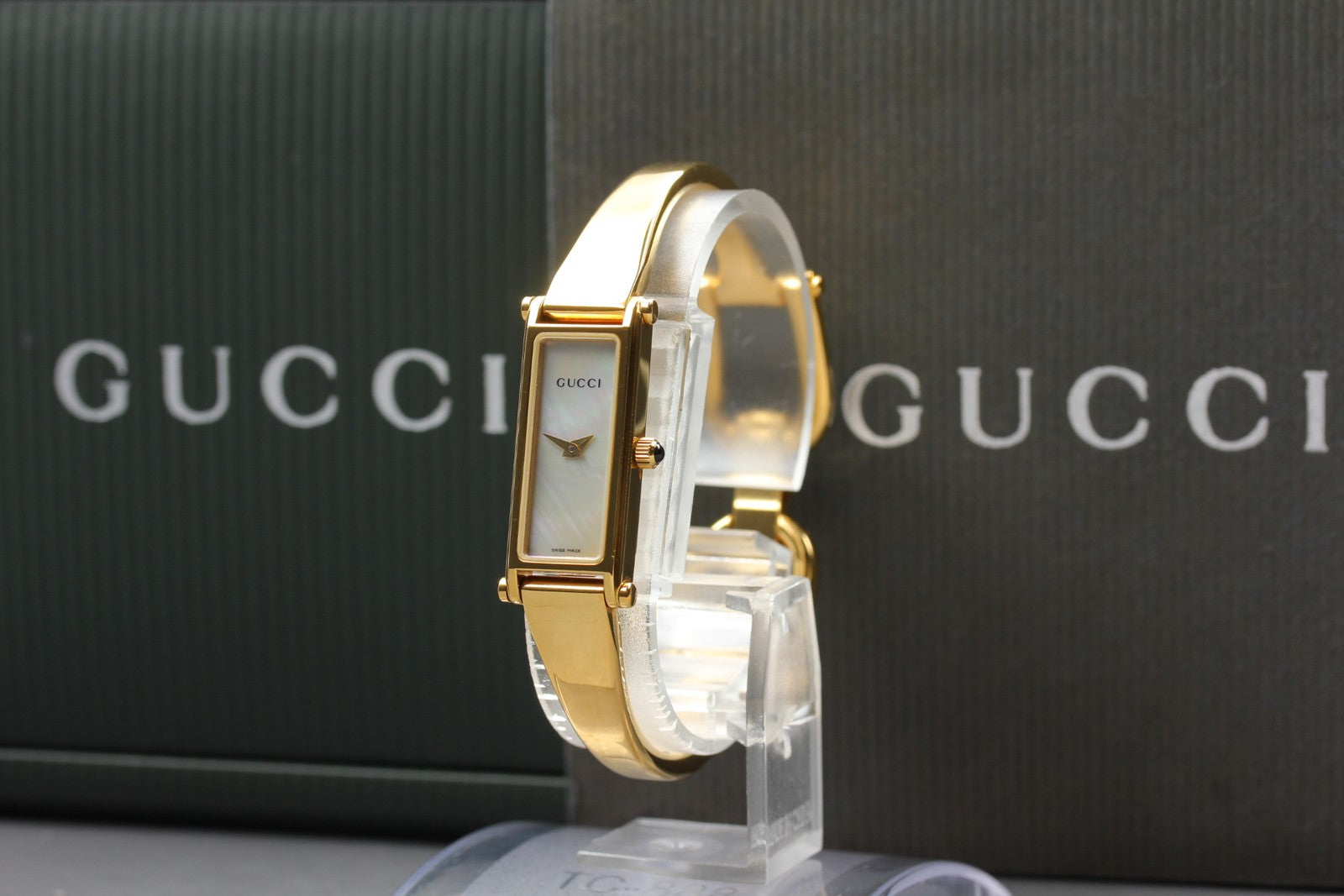 Vintage Gucci 1500L Shell Dial Gold 12mm Bangle Women's Quartz Watch  [w /Box]