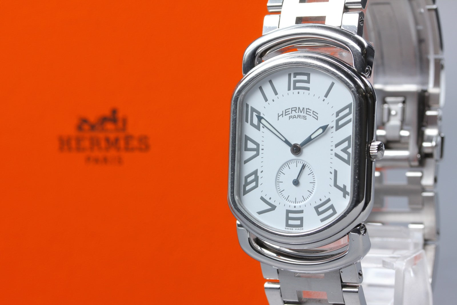 [Exc+5 Box] HERMES Rally RA1.810 White Dial Silver 31mm Quartz Men's Watch