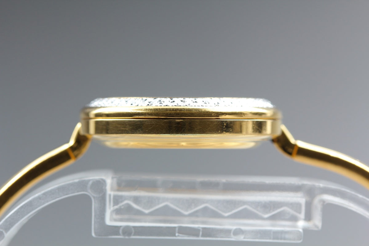 [Overhauled] Gucci Change Bezel 11/12.2 Black Dial Gold Women's Quartz Watch