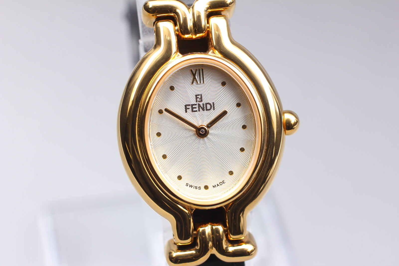 New Battery [N MINT- Box] FENDI 640L 9 Colors Change Belt Gold Women's Qz Watch