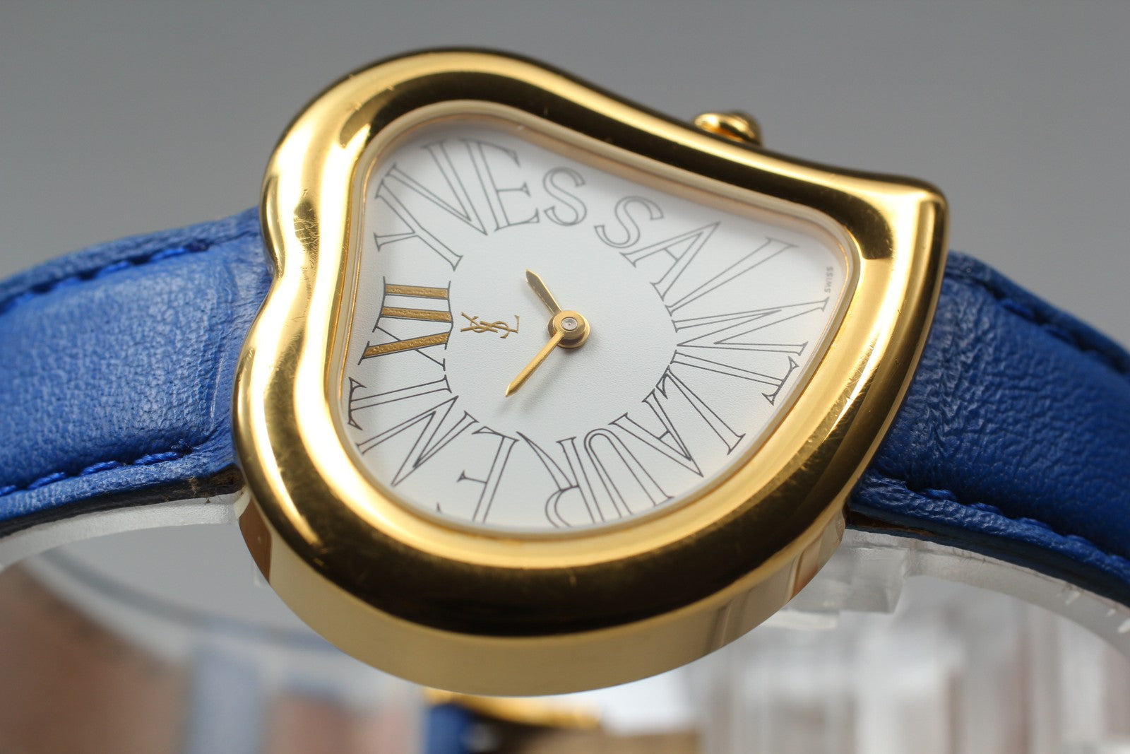 [Exc+5] Yves Saint Laurent Heart Gold Blue 30mm Women's Watch Quartz JAPAN