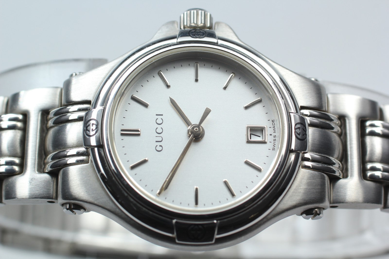 Vintage [Near MINT-Box] Gucci 9040L Silver Date 26mm Women’s Quartz Watch JAPAN