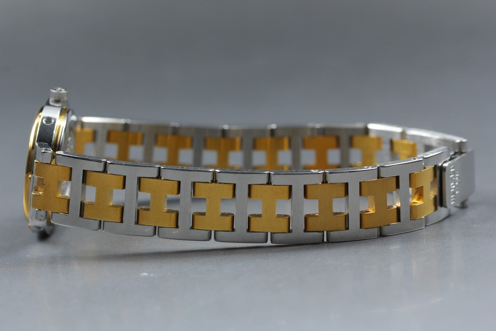 Vintage Hermes Clipper 24mm Ivory Dial Gold Woman's Watch Quartz [w /Box]