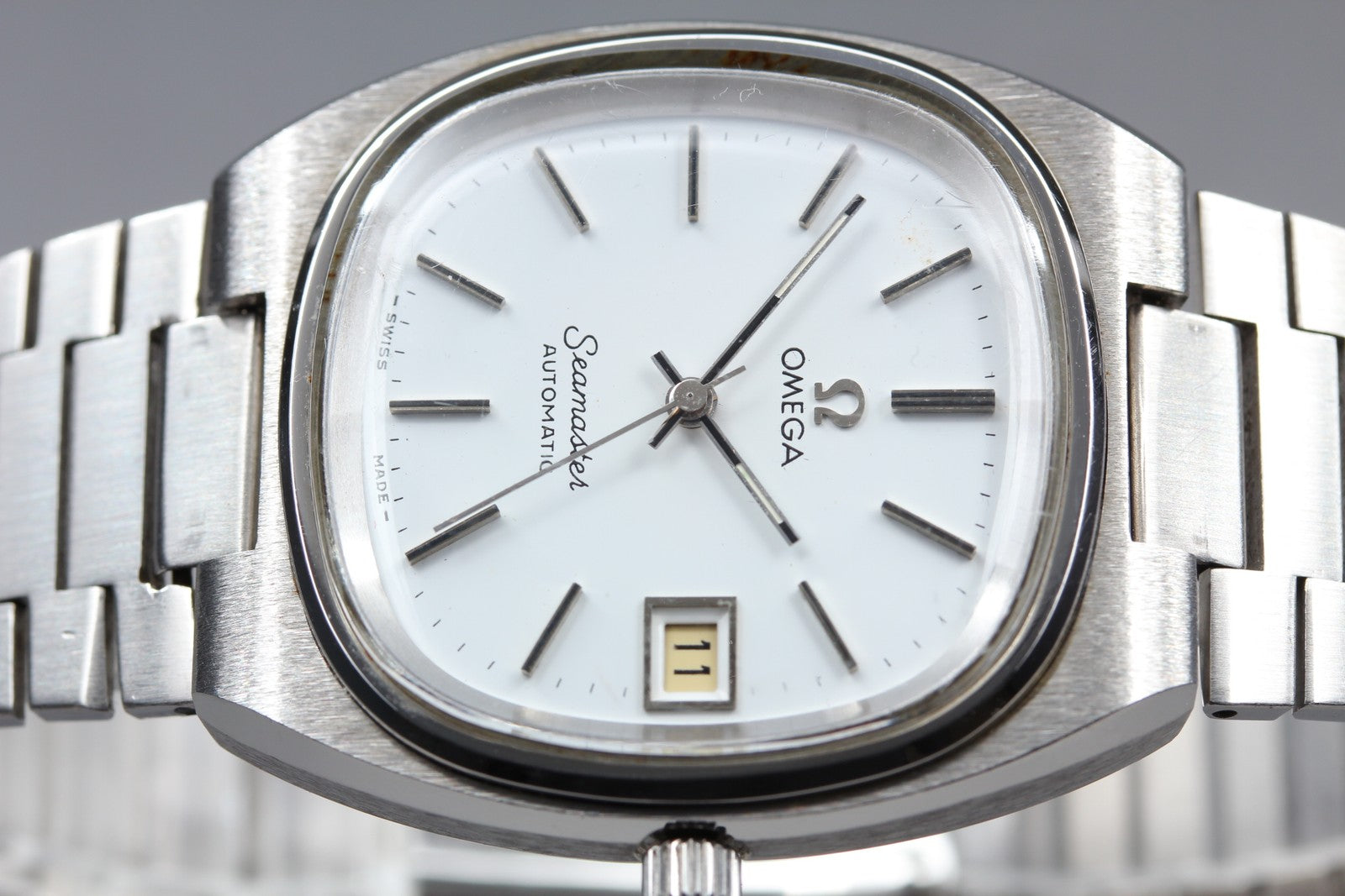 Vintage OMEGA Seamaster 166.0207 Silver Automatic Men's Watch 35mm JAPAN