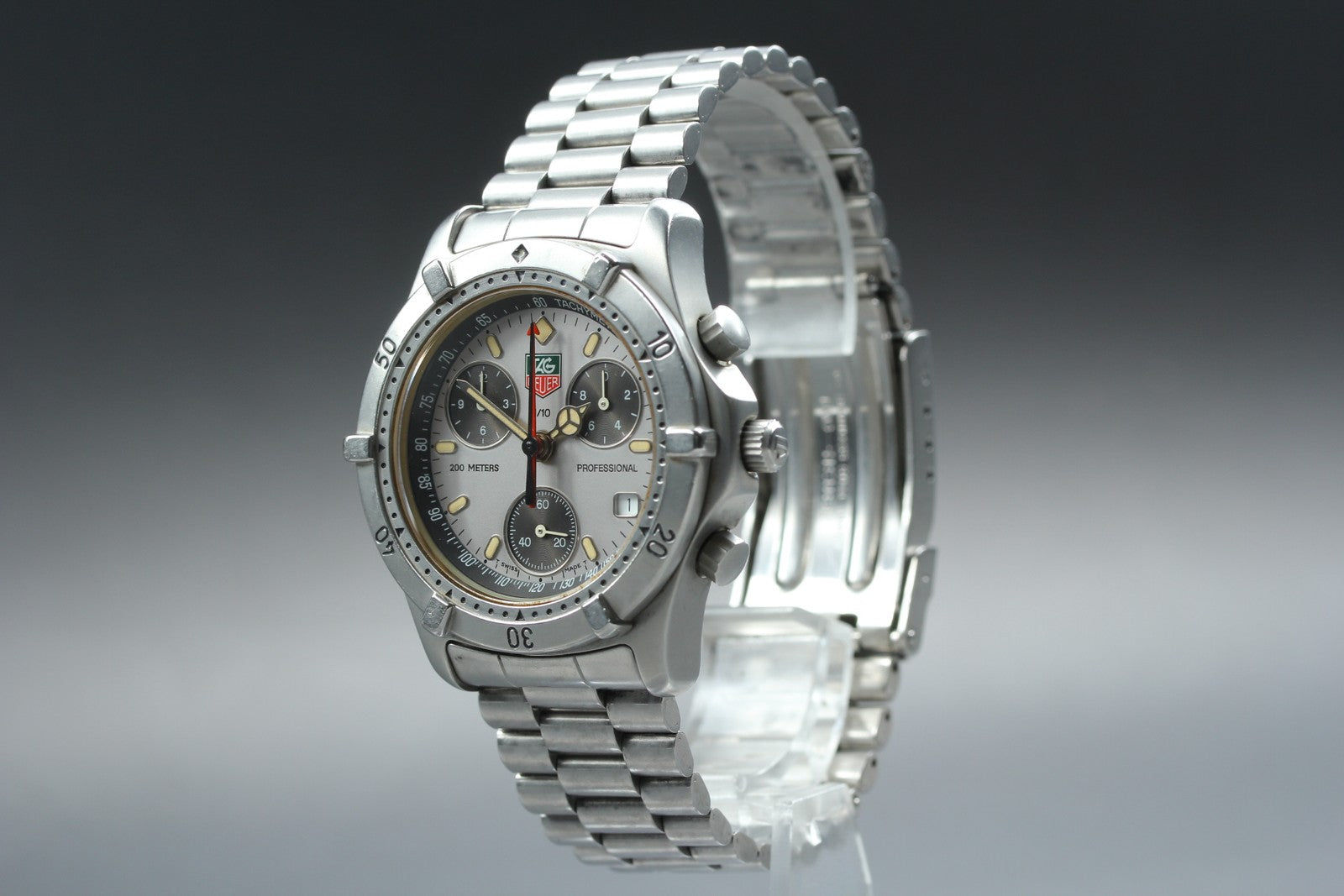 Vintage TAG Heuer 2000 Professional CE1111 Quartz Gray Men's Watch 40mm JAPAN