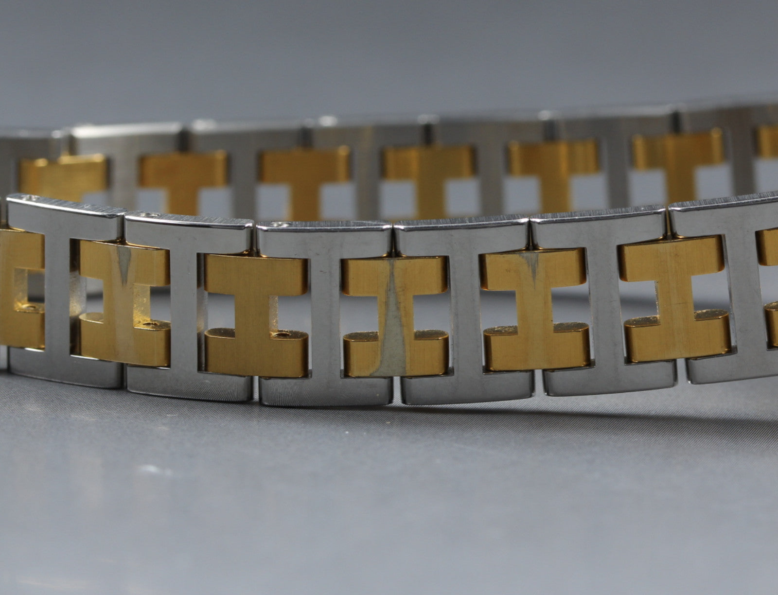 Vintage Hermes Clipper 24mm Ivory Dial Gold Woman's Watch Quartz [w /Box]