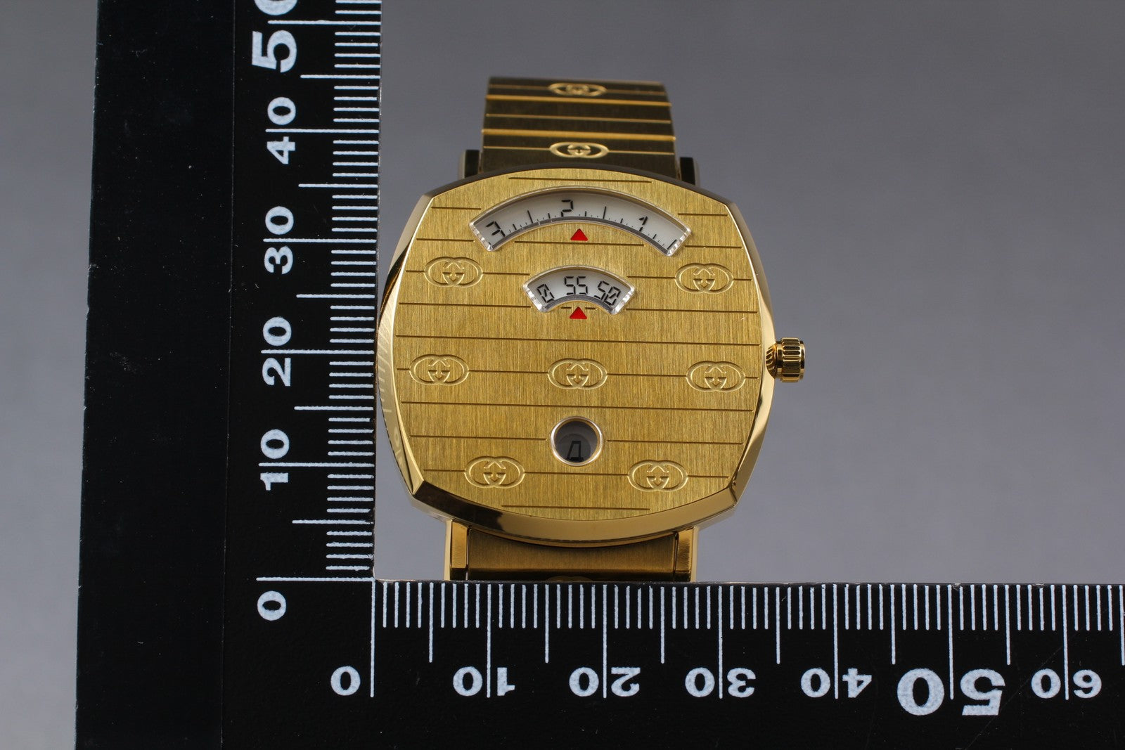 [MINT Box] GUCCI Grip 157.4 YA157403 35mm Gold GG Man's Quartz Watch From JAPAN