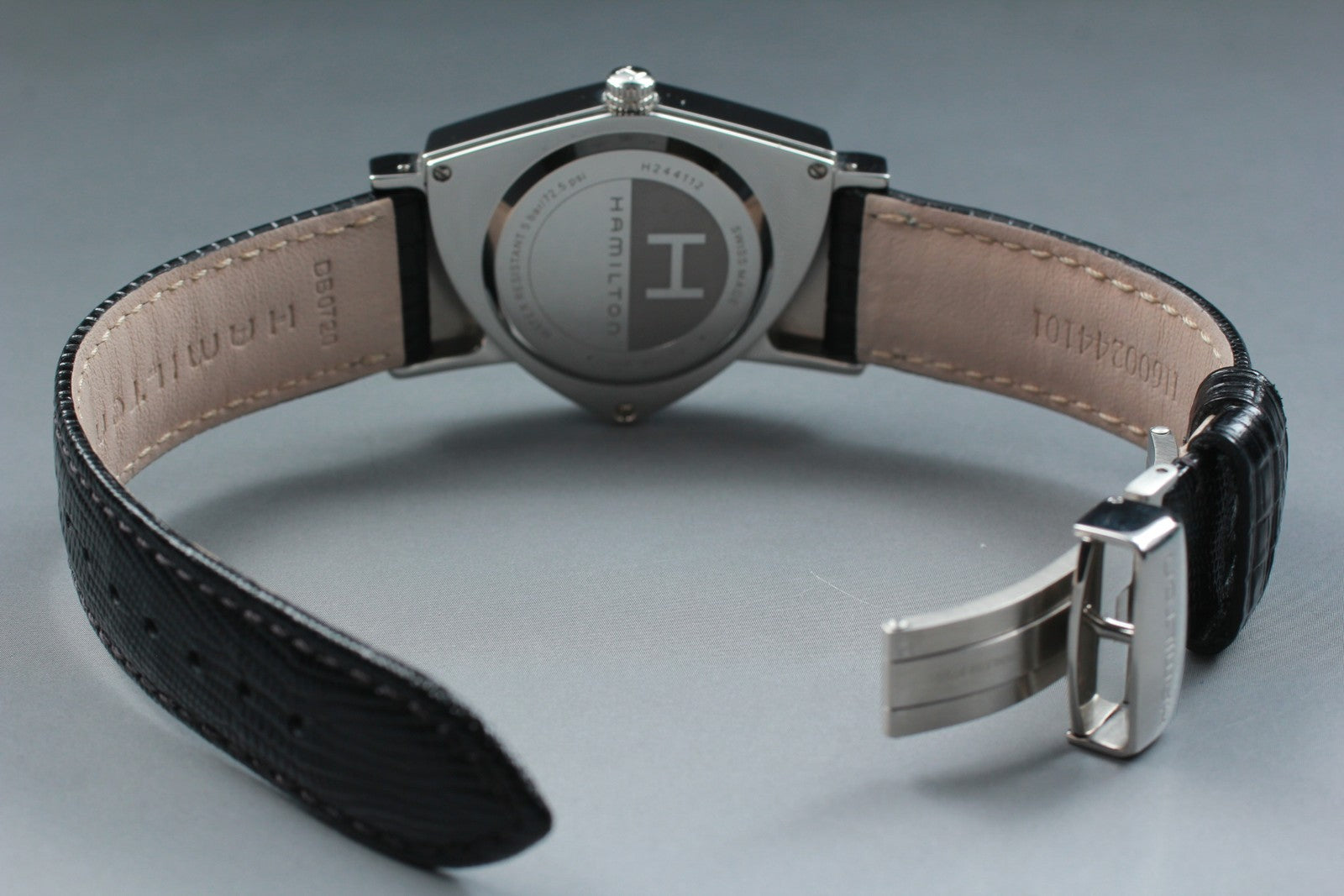 New Batt[N MINT]Box HAMILTON Ventura H244112 Black Men's Quartz Watch 32mm JAPAN
