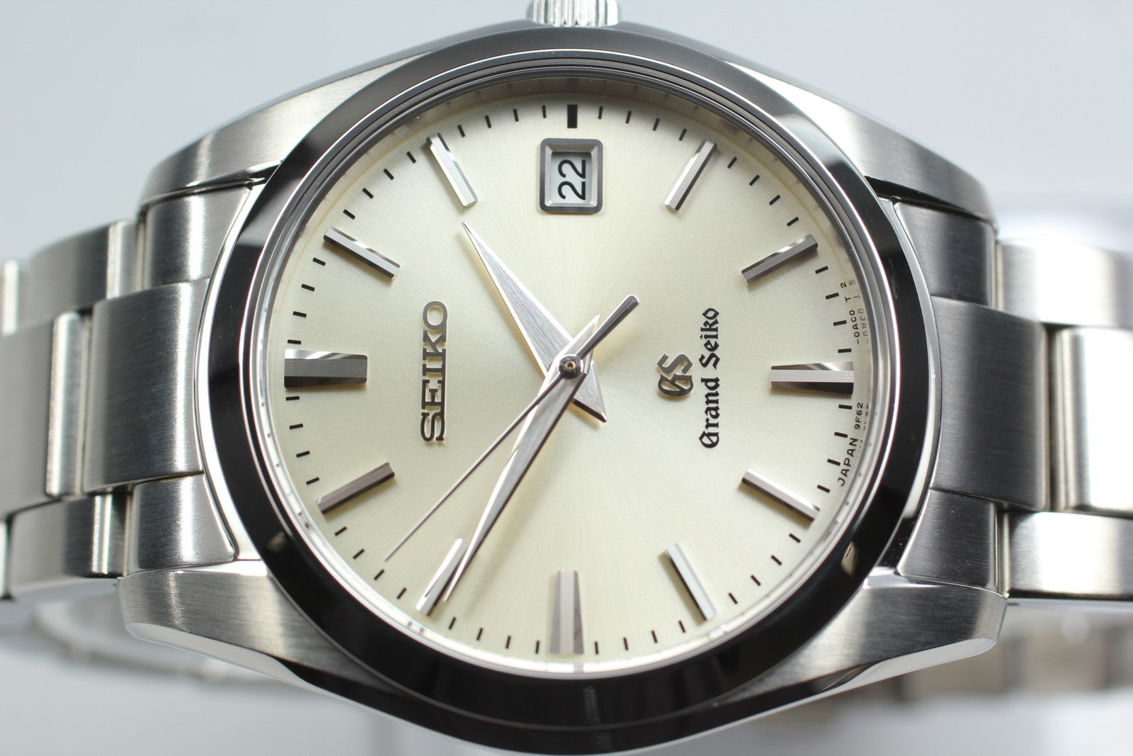 [Near MINT-] Grand Seiko GS 9F62-0AB0 SBGX063 Champagne Quartz Men's Watch JAPAN