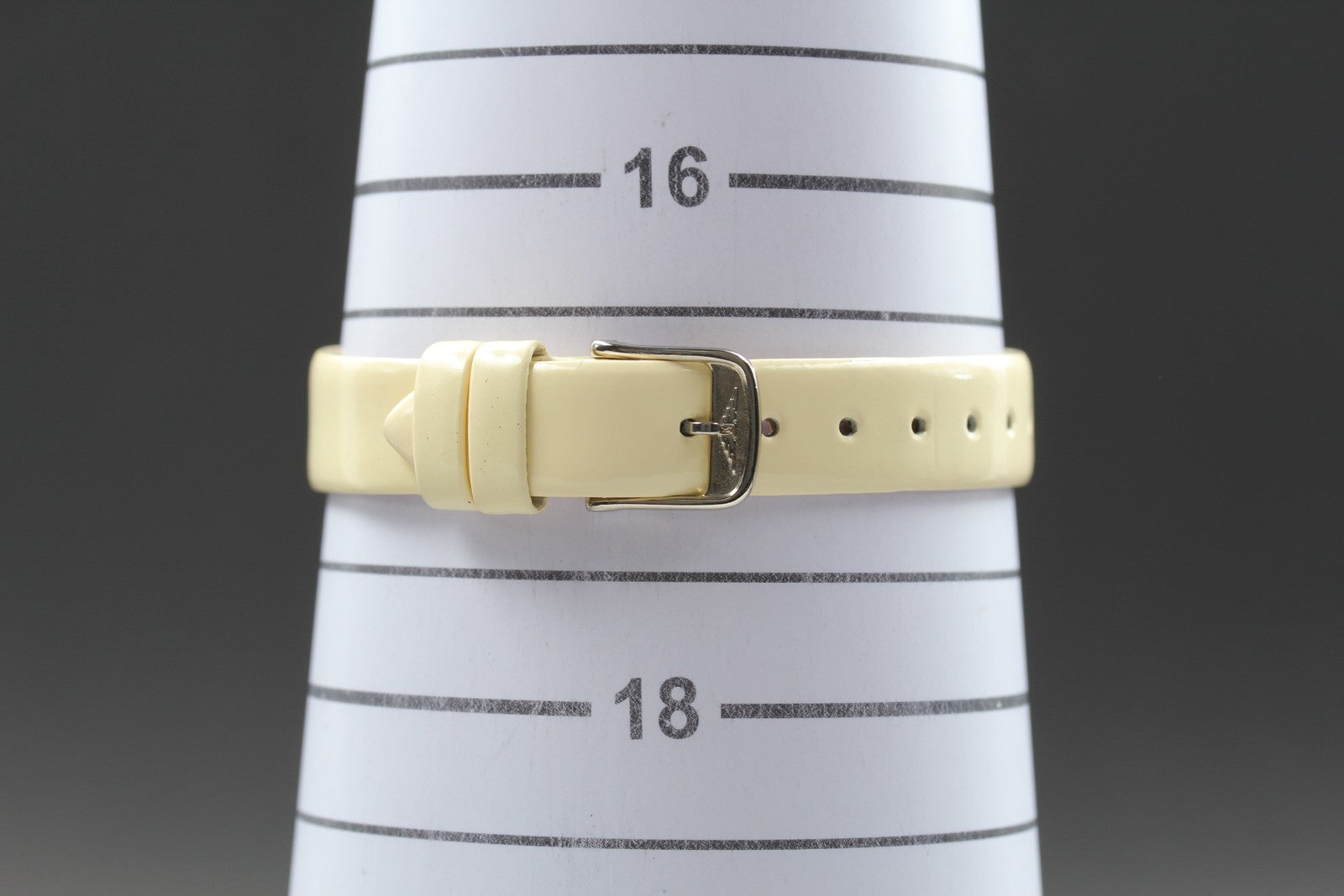 [Exc+5]  Longines L5.158.4 Dolce Vita White Silver Women's Quartz Watch JAPAN