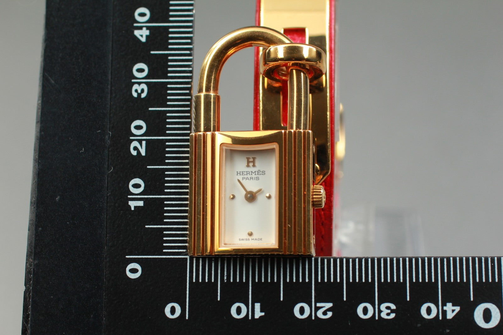 Vintage [Exc+5 Box] HERMES Kelly Watch Gold Red "B" Woman's Quartz Watch JAPAN