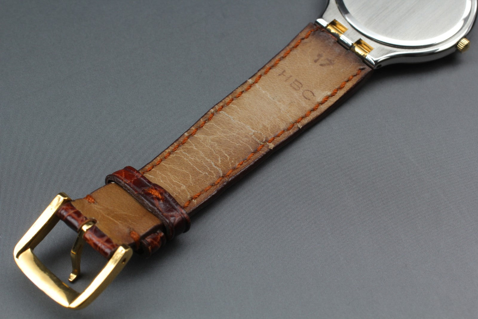 New Batt Vintage OMEGA De Ville symbol Quartz Women's Watch 31mm JAPAN Exc+5