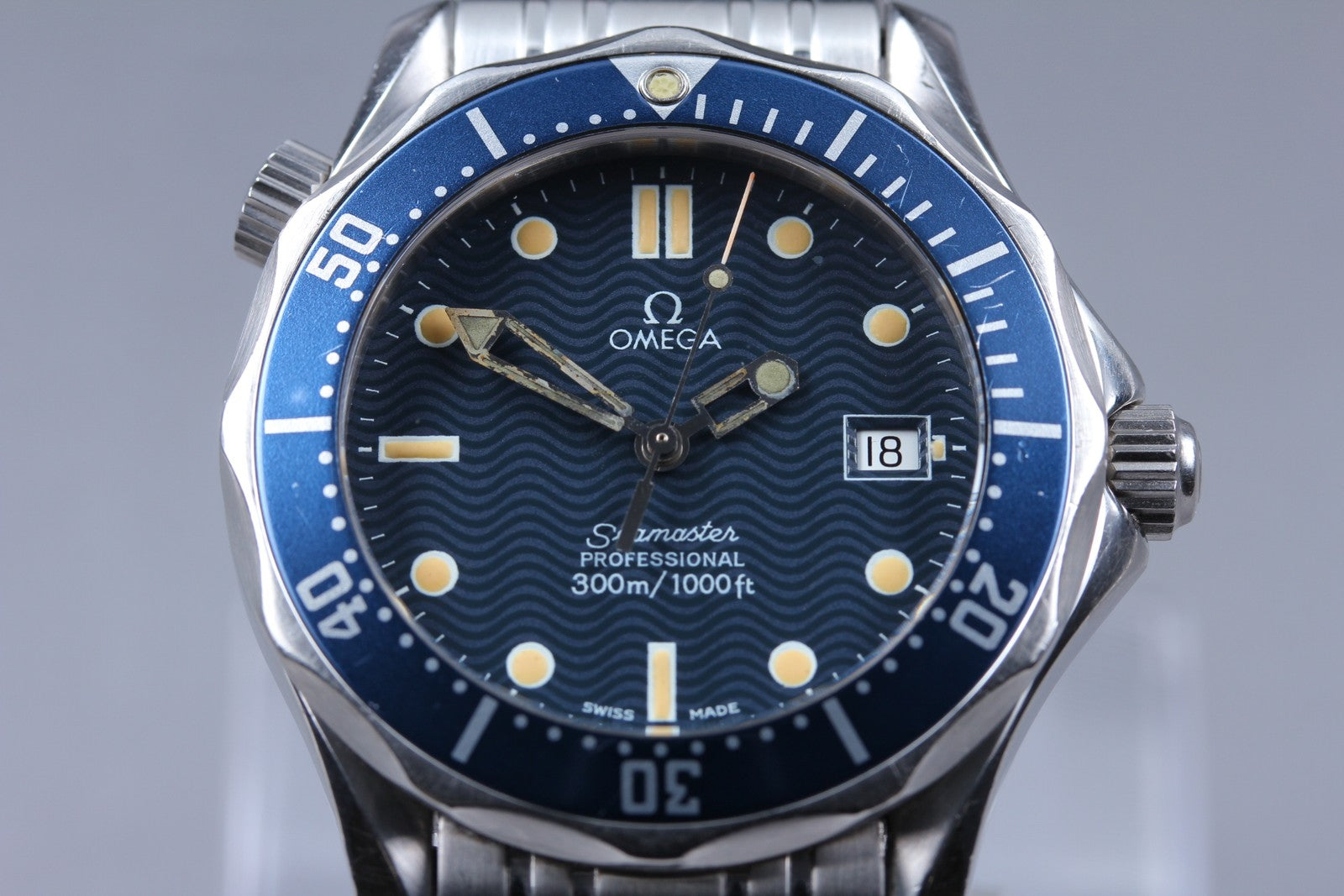 New Batt OMEGA Seamaster 300M 2561.80 Blue Quartz Date Men's Watch 36mm Japan