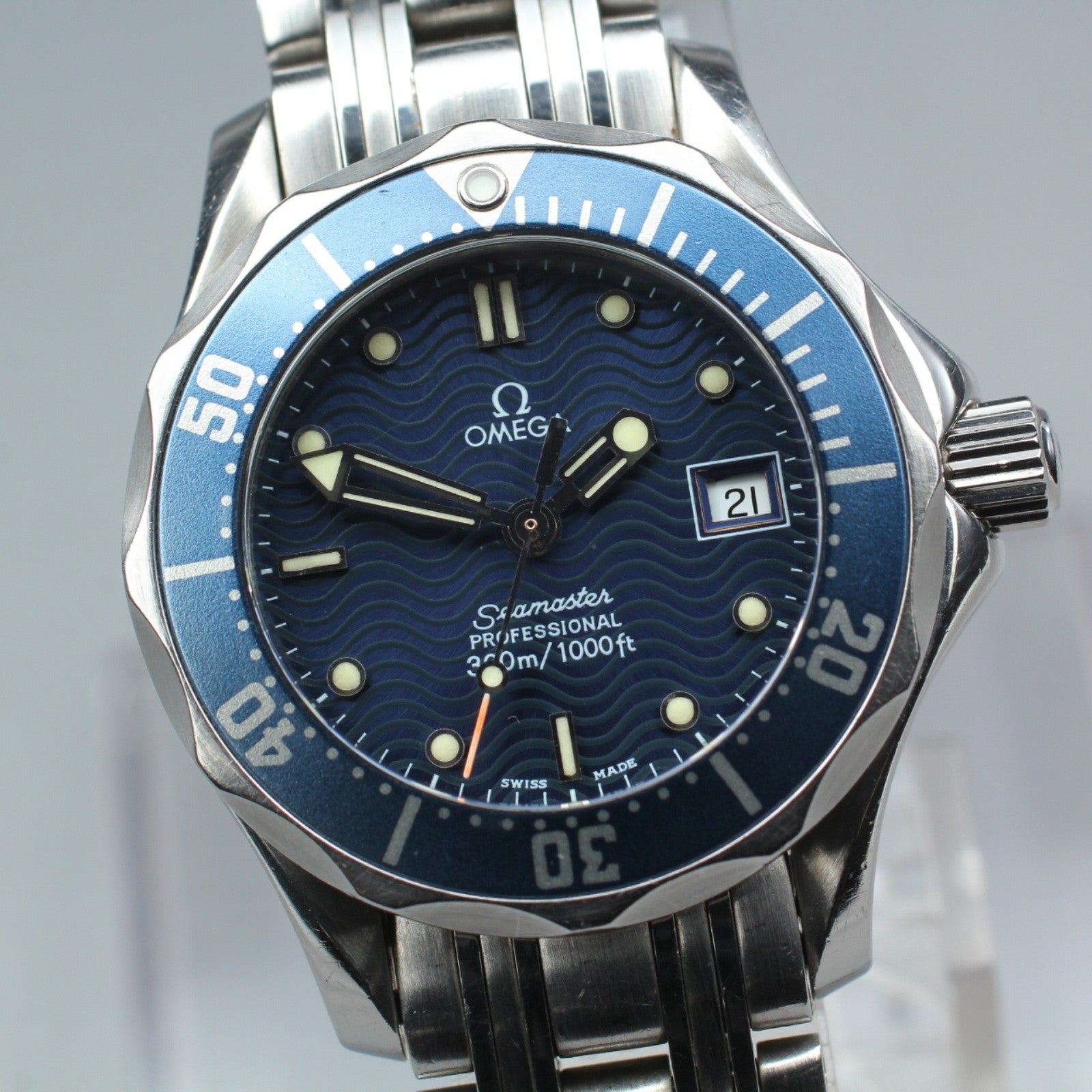 New Batt OMEGA Seamaster Cal.1424 Quartz Blue Women's Watch 28mm JAPAN Box