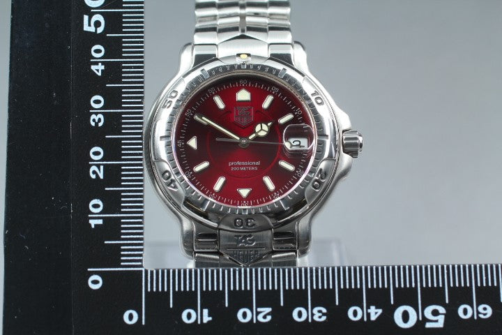 Rare TAG HEUER 6000 WH1118 Red Dial Quartz Men's Watch 37mm JAPAN