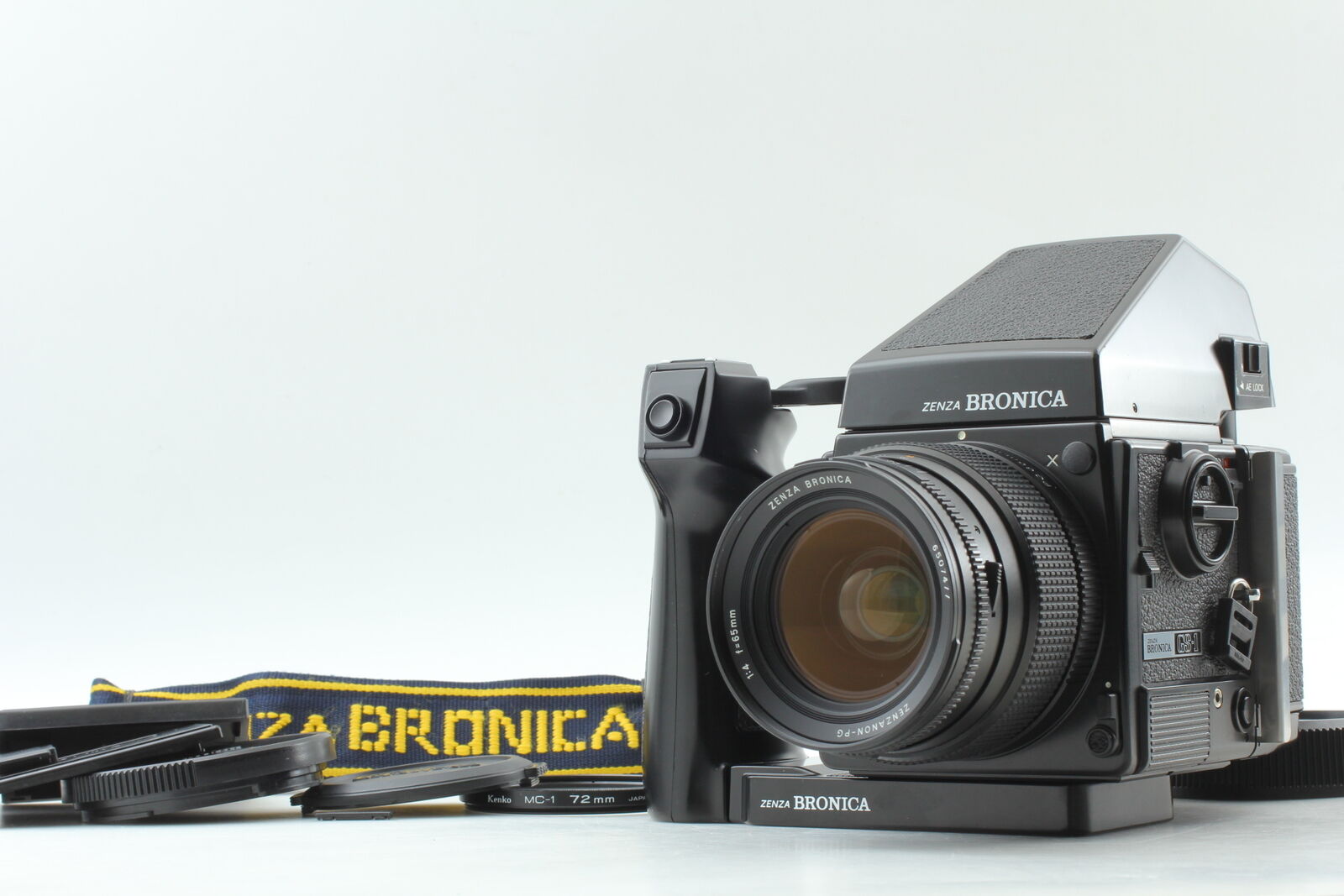 [Near MINT] Zenza Bronica GS-1 Film Camera + PG 65mm f4 Lens 6x7 From JAPAN