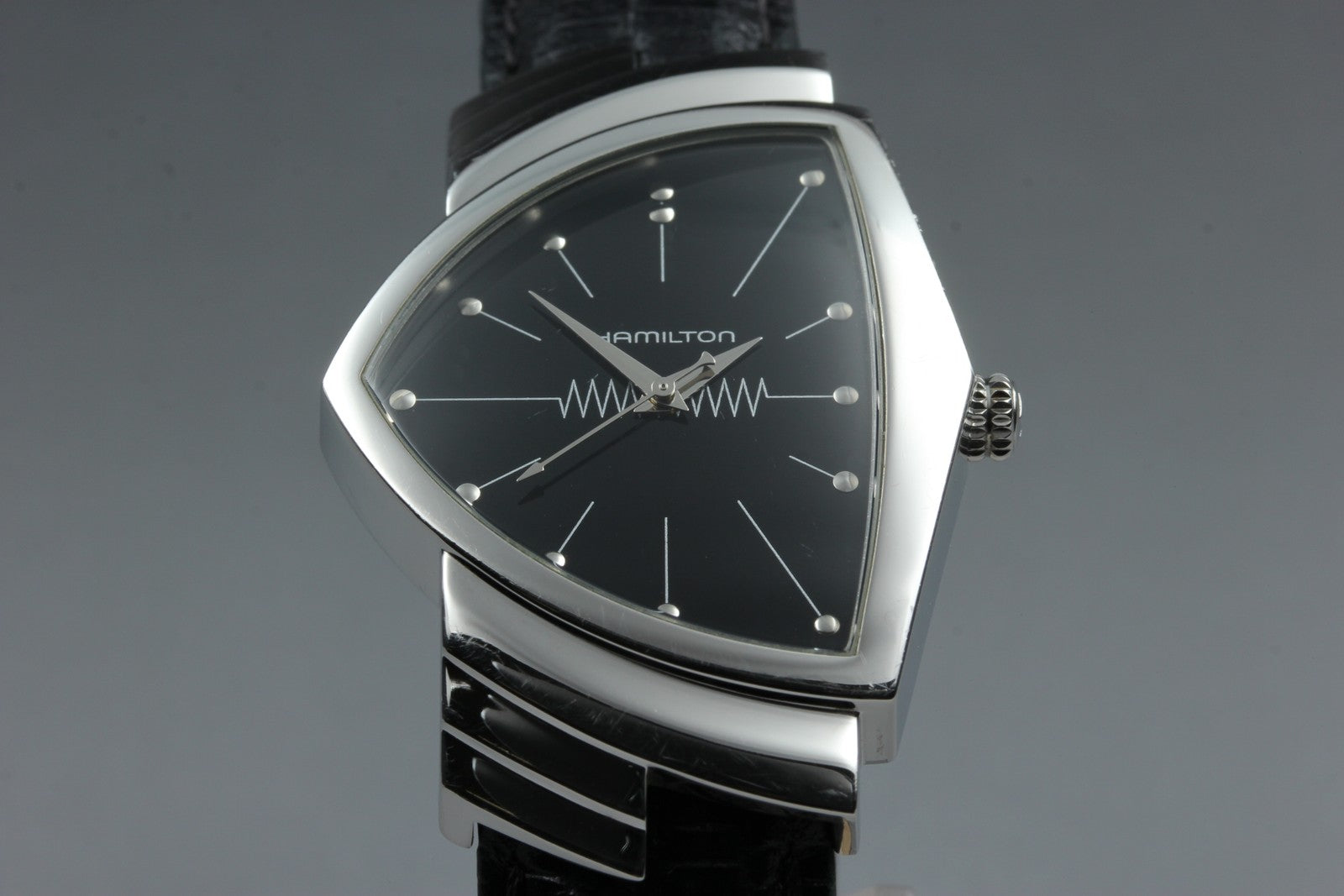 HAMILTON Ventura H244112 32mm Quartz Black Silver Men's Watch [Near MINT]