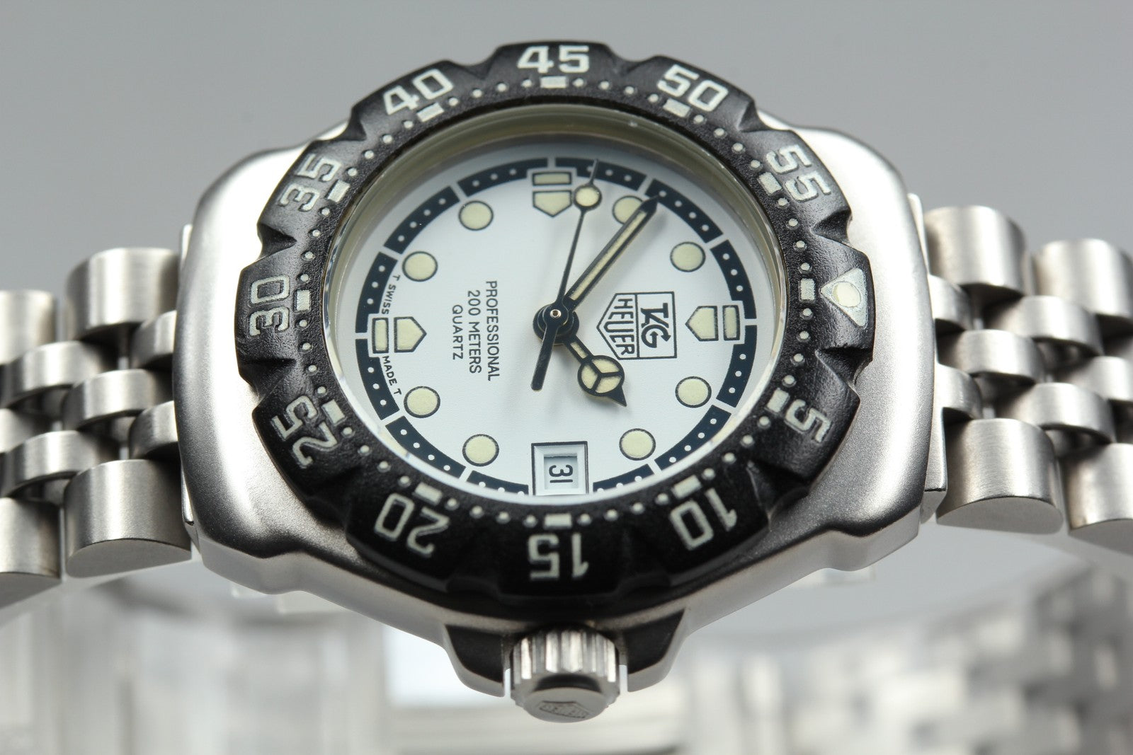 Vintage TAG Heuer Formula 1 WA1418 White Quartz Women's Watch 28mm From JAPAN