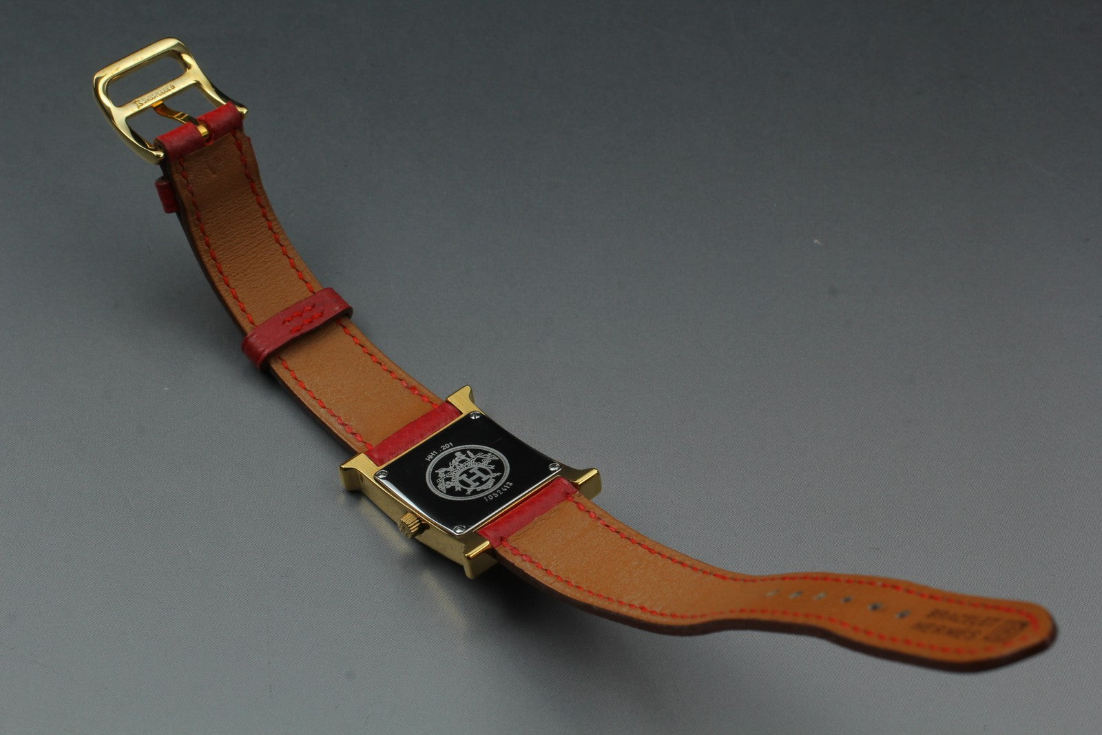 [Exc+5] HERMES H Watch HH1.201 Gold Red "B" 21mm Woman's Watch Quartz From JAPAN